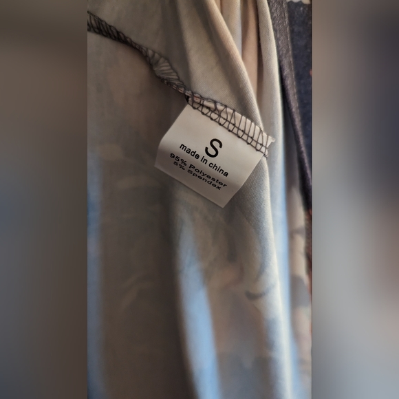 Floral Maxi Dress - Picture 3 of 3